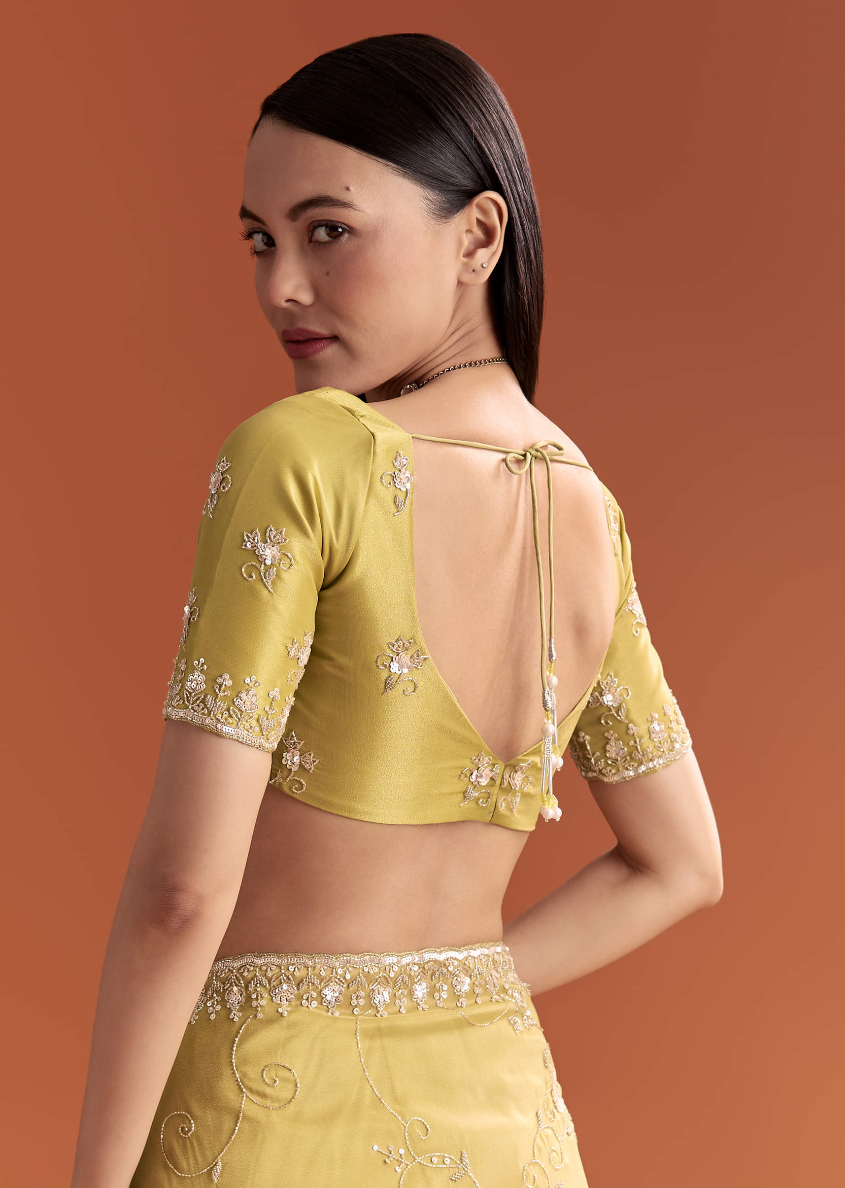 Yellow Tissue Saree With Floral Embroidery And Cutdana Work - Image 7